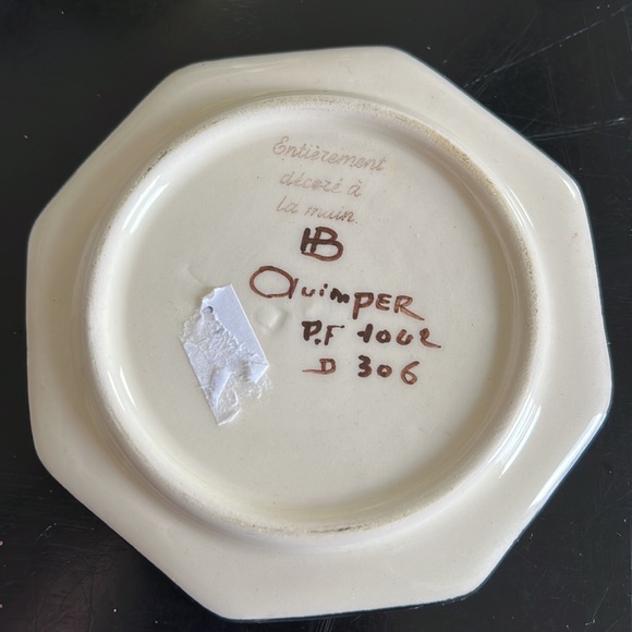 Quimper tea set with 8 cups and saucers, sugar bowl and creamer. - Picture 2 of 3